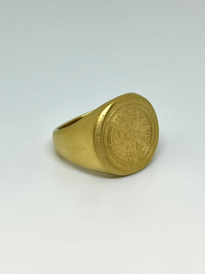 Brushed Compass Ring (Gold)