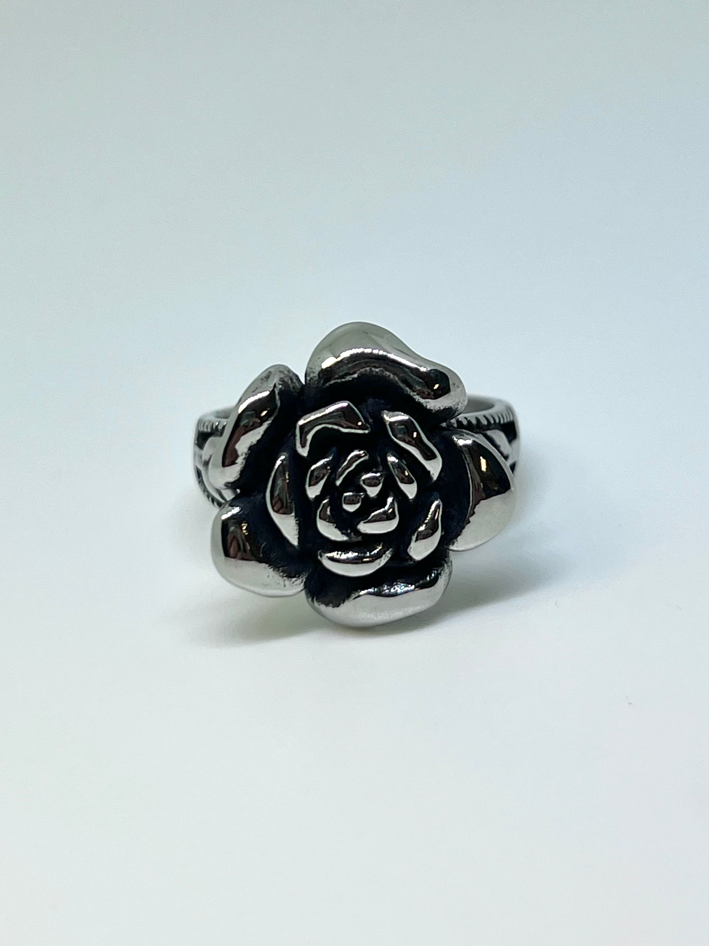 Silvery Stainless Steel Detailed Rose Ring