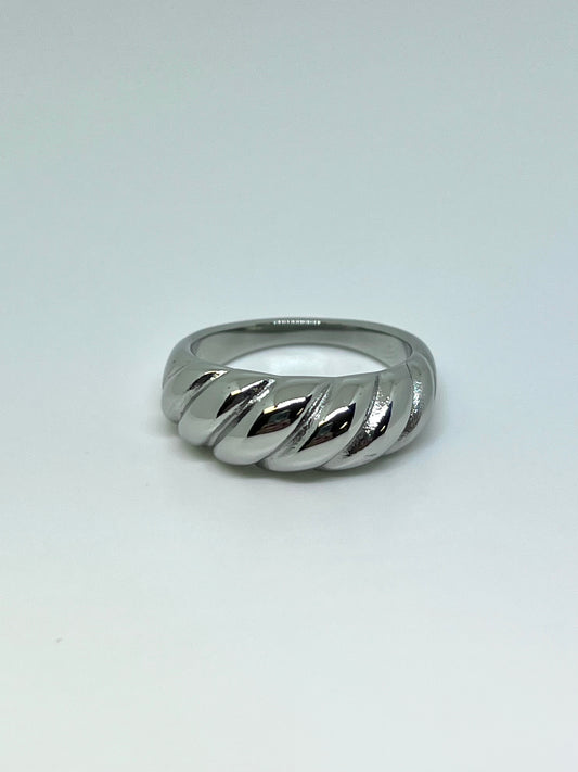 Twisted Chunky Ring