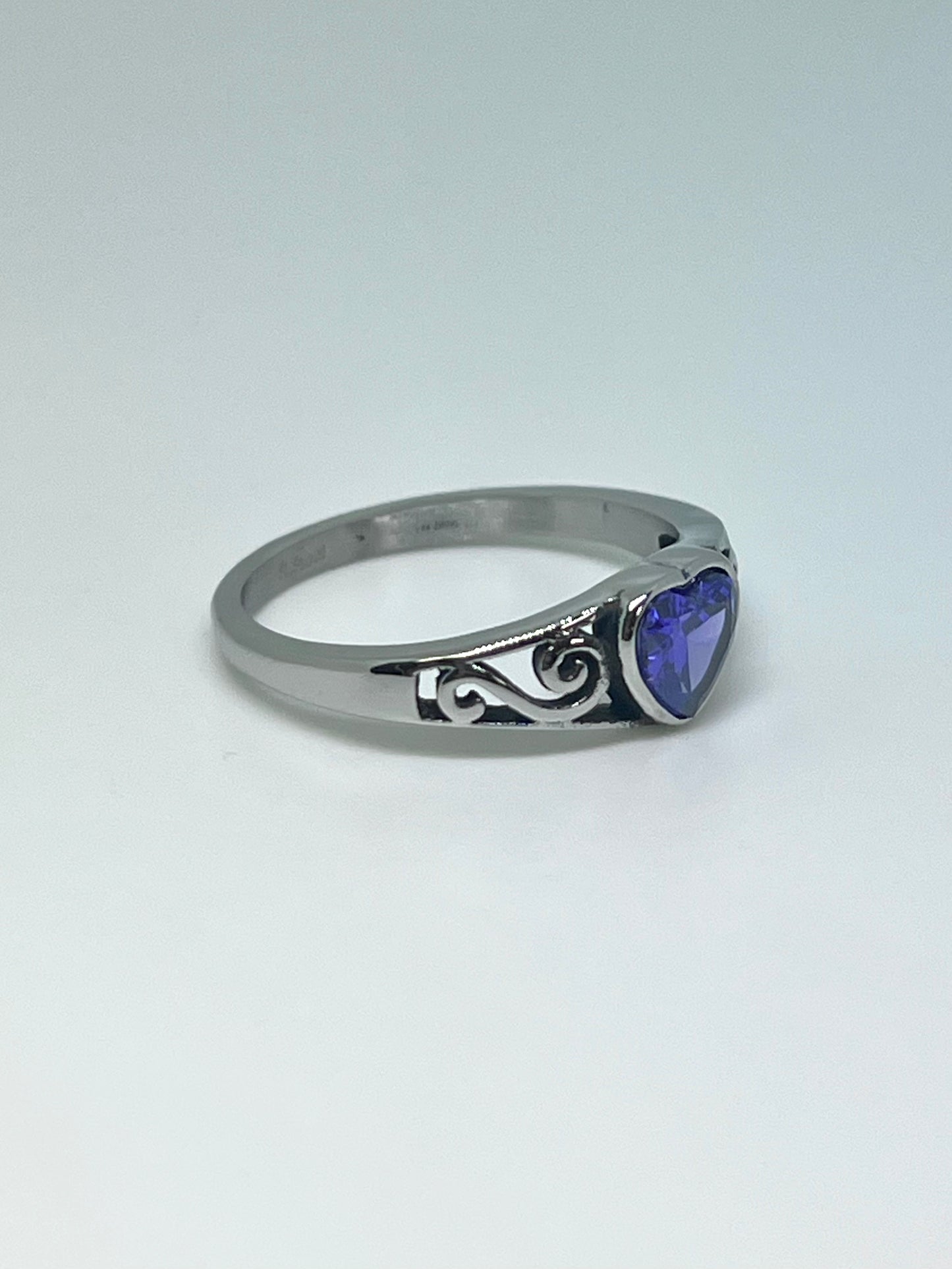 Silvery Stainless Steel Ring with Purple Heart CZ Gem