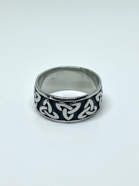 Silvery Stainless Steel Celtic Knot Ring