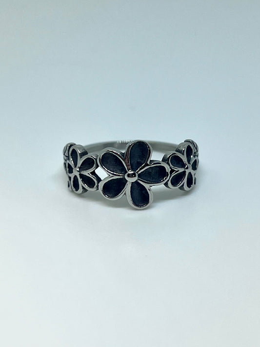 Silvery Stainless Steel Daisy Flower Ring