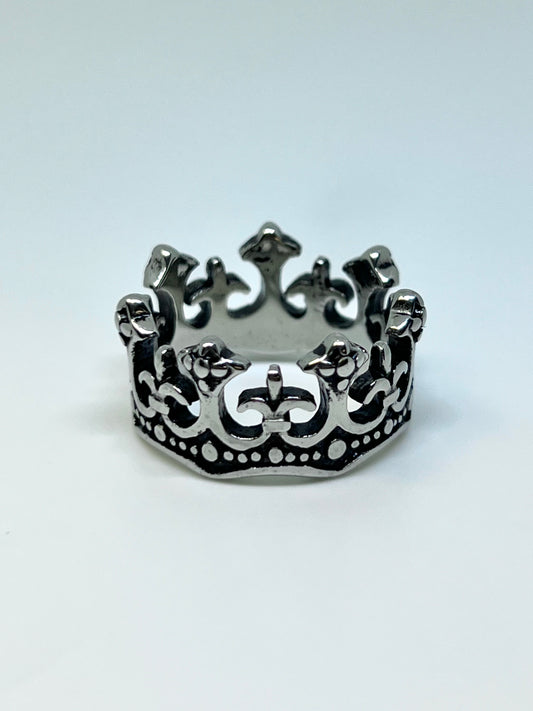 Silvery Stainless Steel Detailed Crown Ring